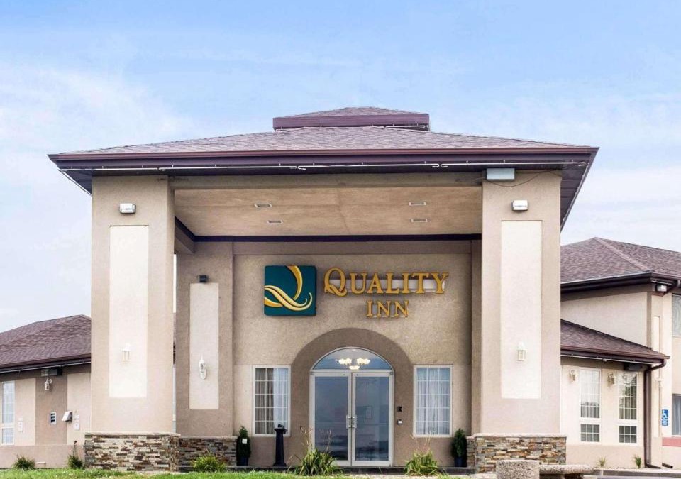 Oacoma Hotel | Quality Inn Oacoma - Chamberlain