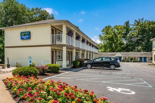 Arlington Hotel | Quality Inn Poughkeepsie
