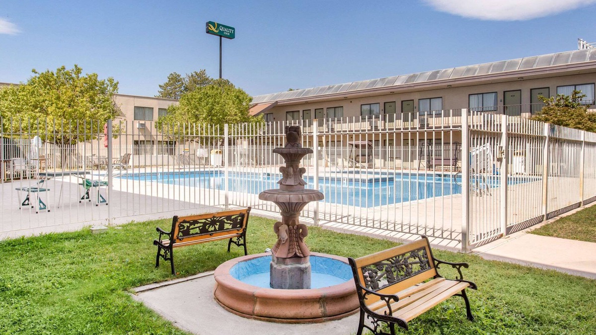 Wendover Hotel | Quality Inn Stateline