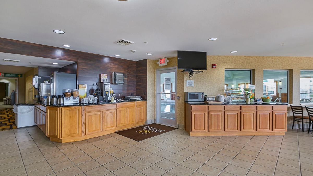 Belmont Hotel | Quality Inn & Suites Belmont Route 151