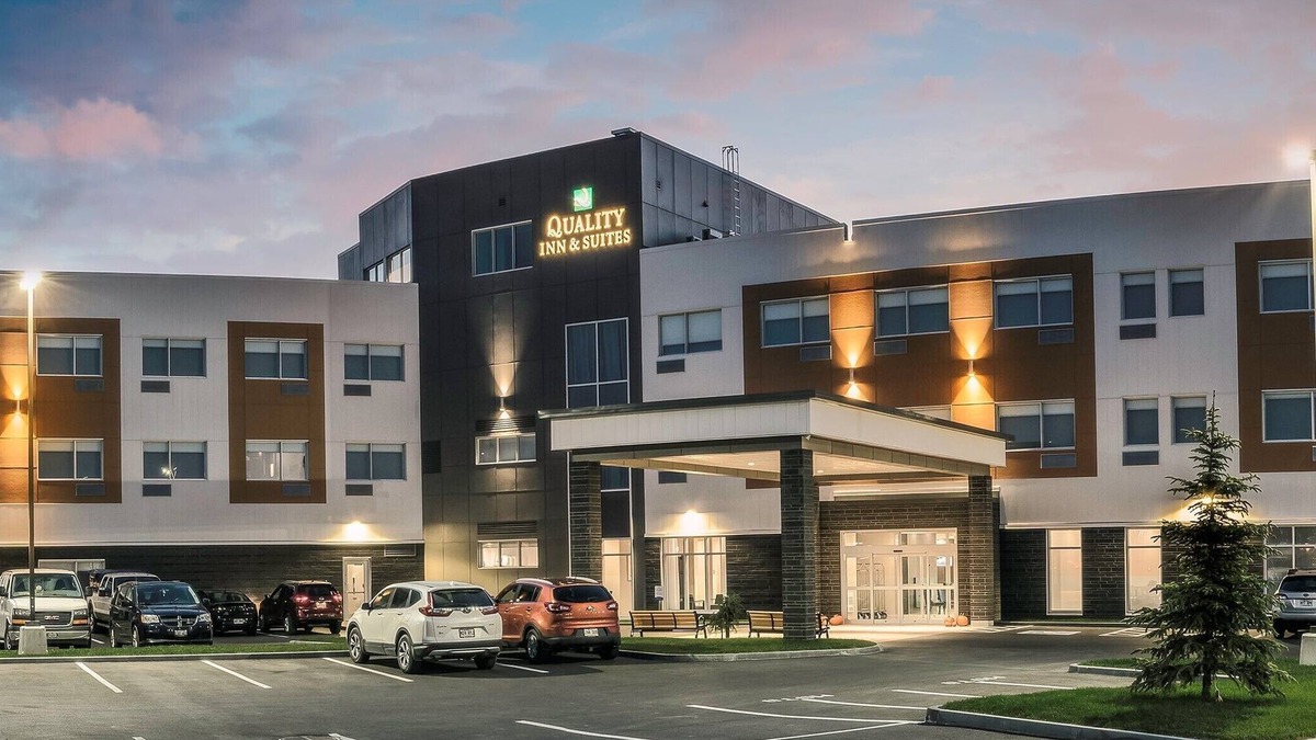 Mont Joli Hotel | Quality Inn & Suites