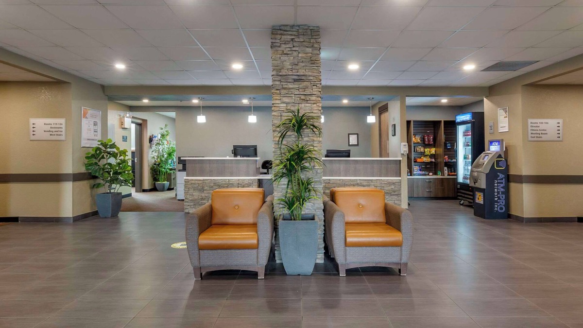Moose Jaw Hotel | Quality Inn & Suites