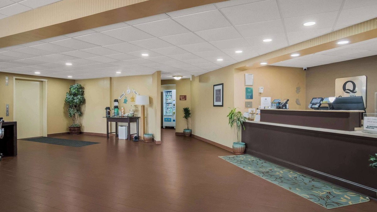Scotland Hotel | Quality Inn & Suites Chambersburg Northeast