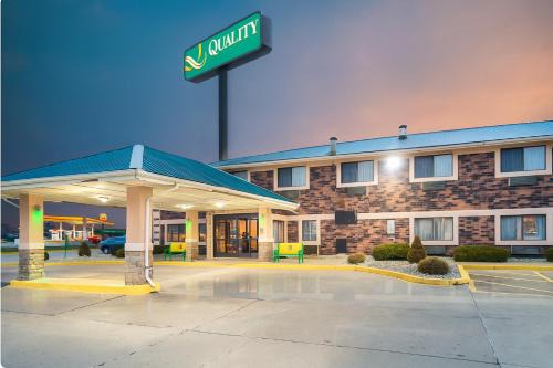 Danville Hotel | Quality Inn & Suites Danville East