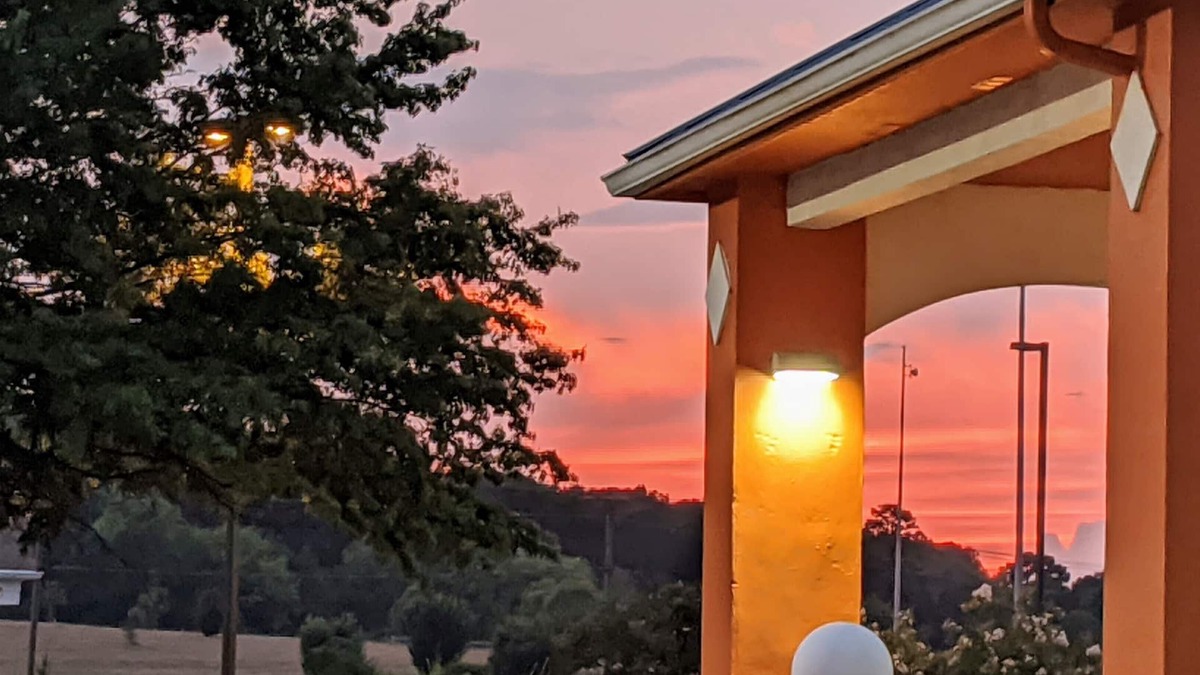Priceville Hotel | Quality Inn & Suites Decatur - Priceville I-65