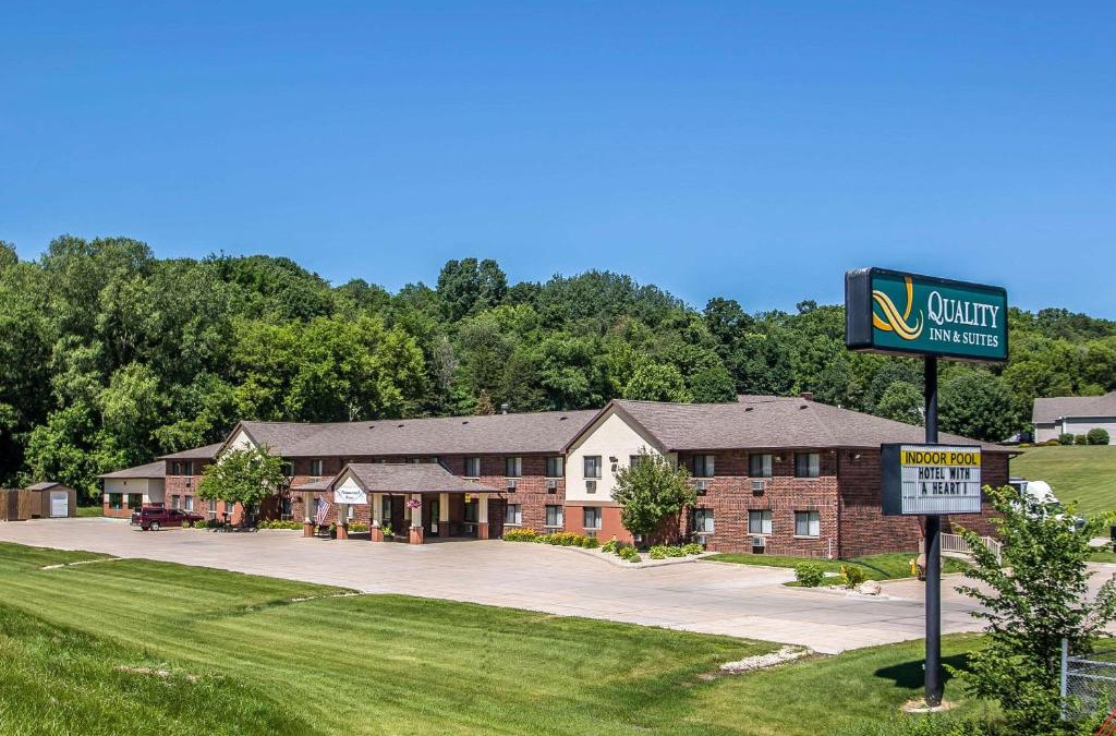 Decorah Hotel | Quality Inn & Suites Decorah
