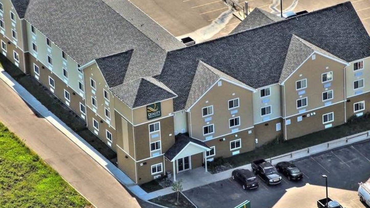 Thompson Hotel | Quality Inn & Suites Thompson