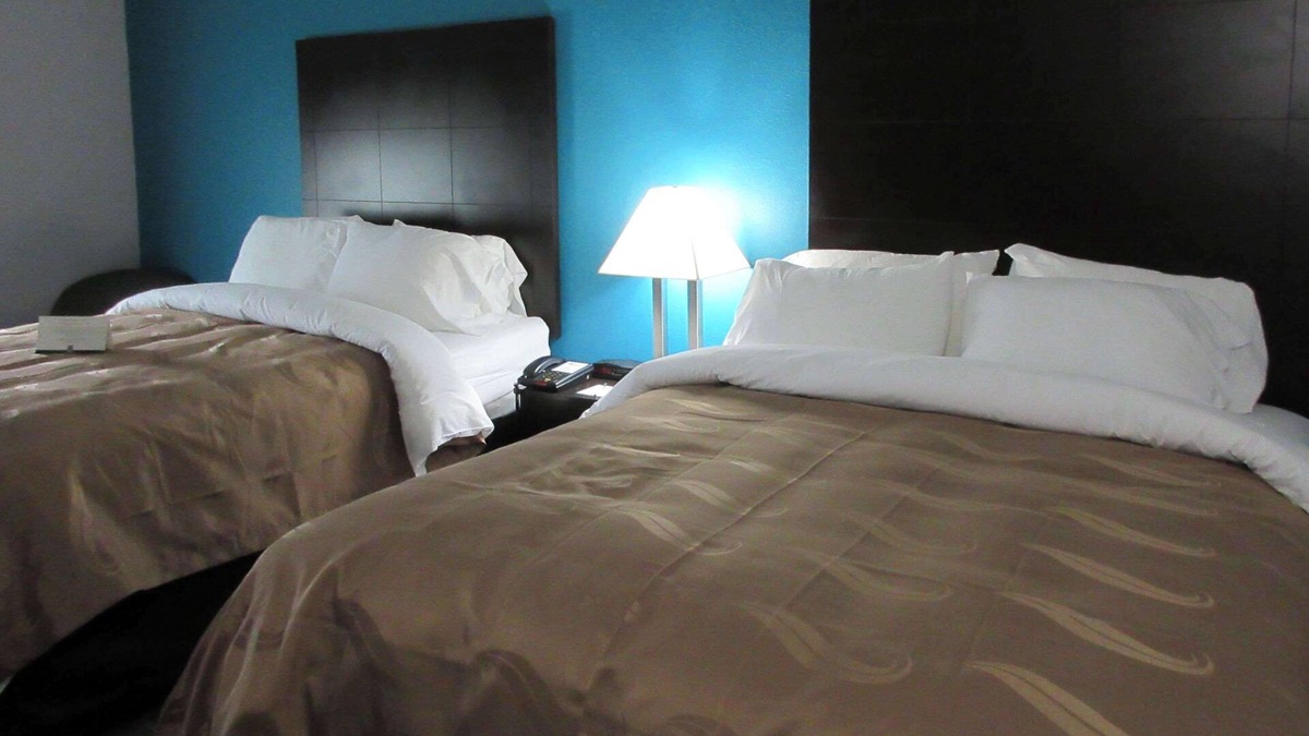 Edgefield Hotel | Quality Inn & Suites
