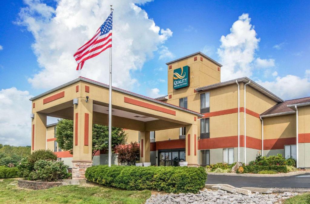 Greendale Hotel | Quality Inn & Suites