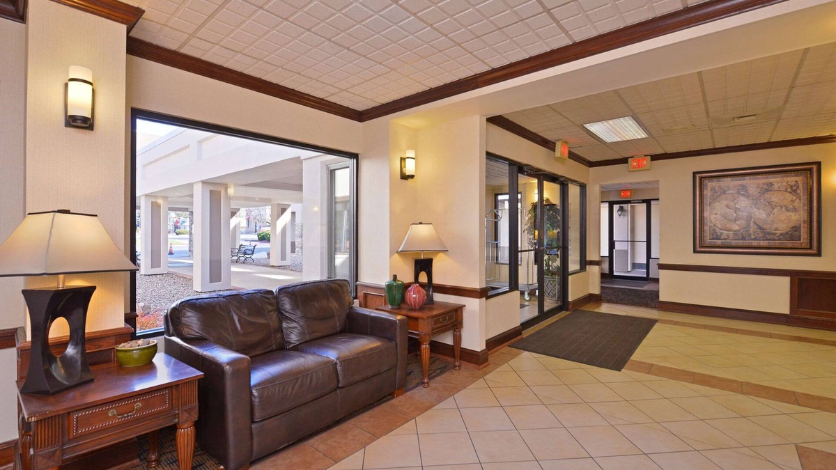 Williamsport Hotel | Quality Inn & Suites