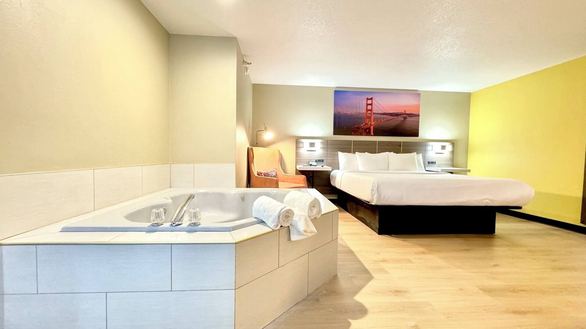 Willows Hotel | Quality Inn & Suites Willows
