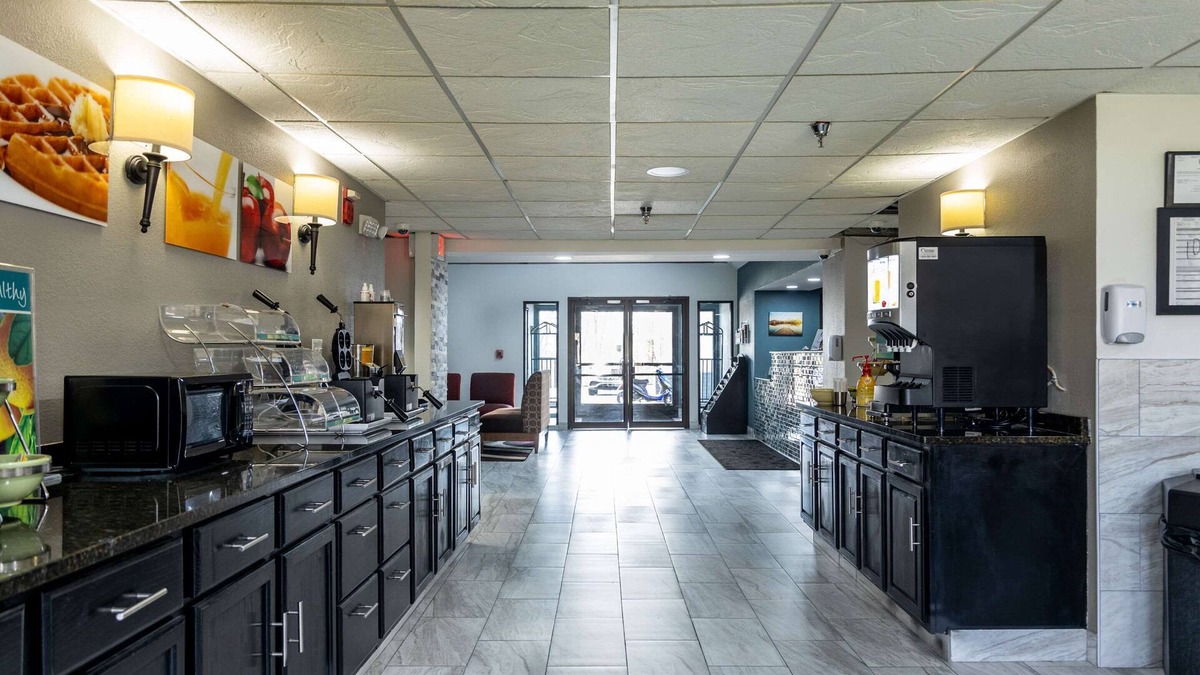 Carrollton Hotel | Quality Inn