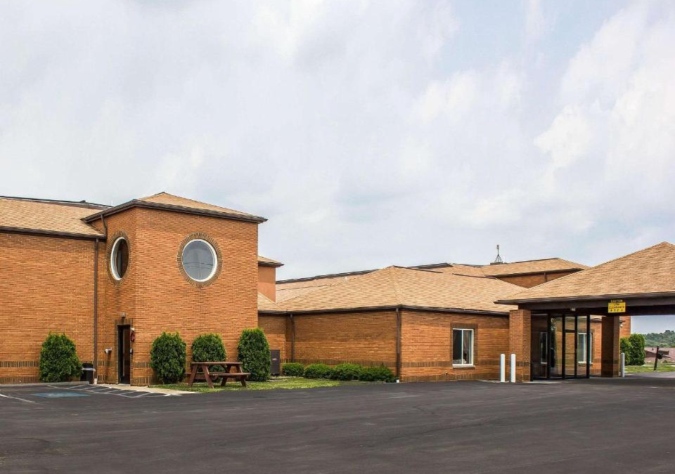 Clarion Hotel | Quality Inn