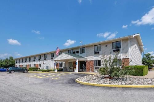 South Sanford Hotel | Quality Inn