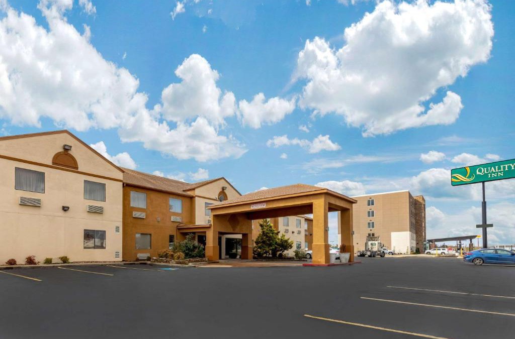 West Memphis Hotel | Quality Inn West Memphis I-40