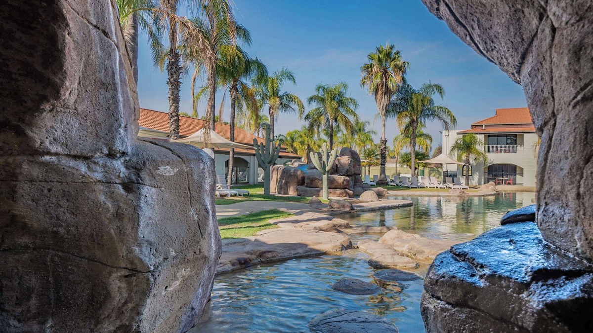 Lavington Hotel | Quality Resort Siesta