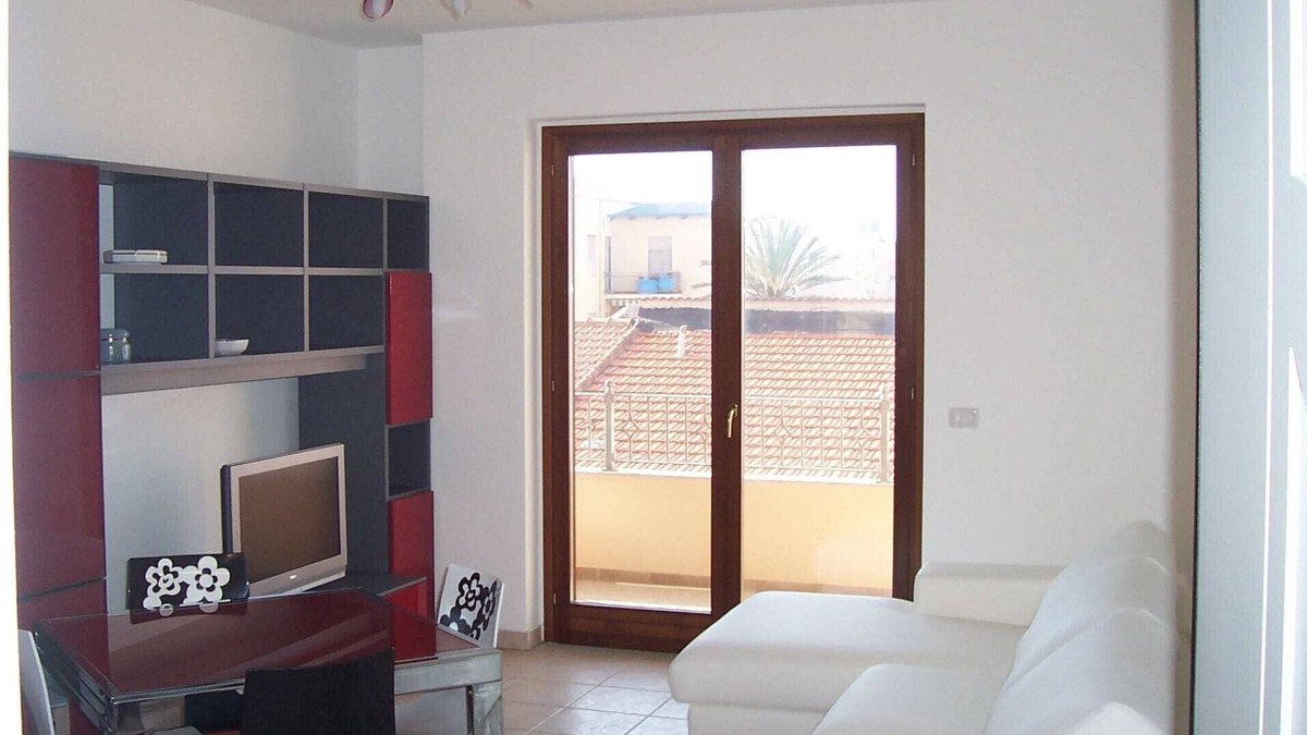 Alghero City Centre Apartment | Quality self-catering for two, new modern flat, convenient town centre location.