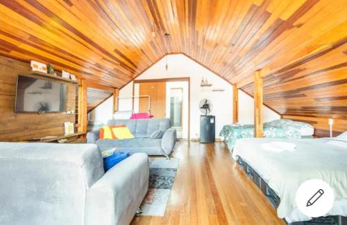 Italia Apartment | Quarto Chalé aconchegante em Casa da Família Anton próximo ao aeroporto