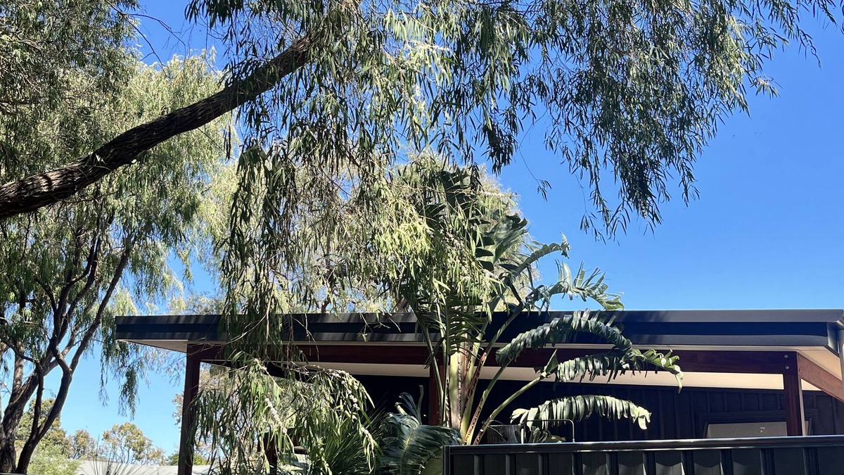 Dunsborough Cottage | Quedji Cottage - Beautiful 2 bed private cottage 3 min walk to Dunsborough town.