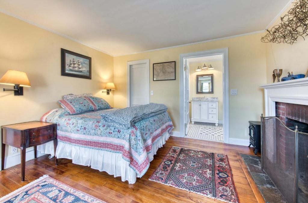 Sag Harbor House | queeen room