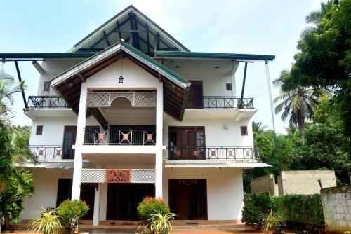 New Town House | Queen Inn Anuradhapura