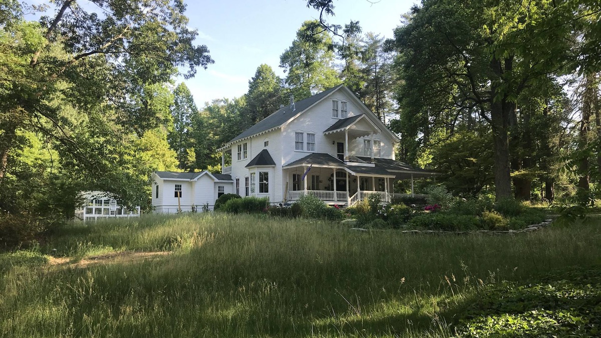 Flat Rock Apartment | Queen Suite in Historic House, Private Entrance