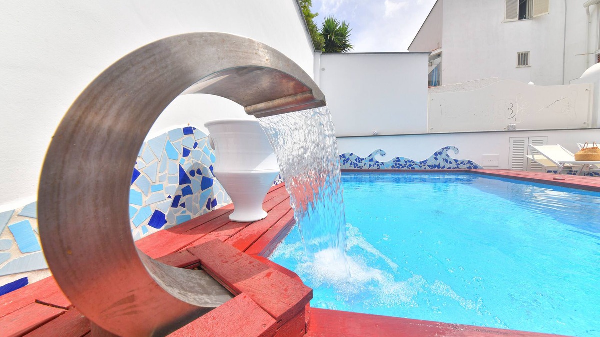 Succhivo Bed & Breakfast | Queen Suite Ischia - Luxury Comfort Room
