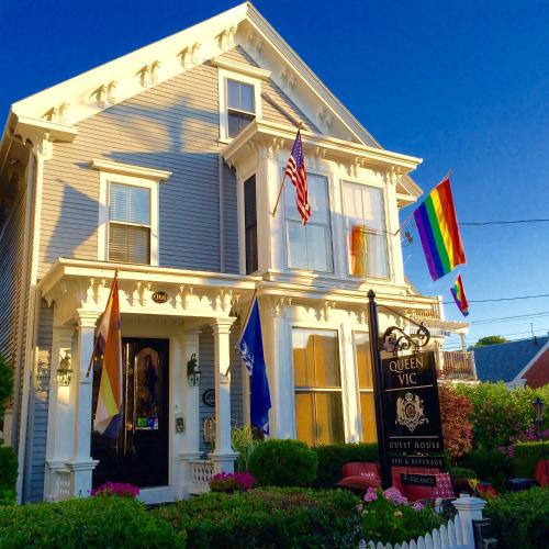 Provincetown Bed & Breakfast | Queen Vic Guest House