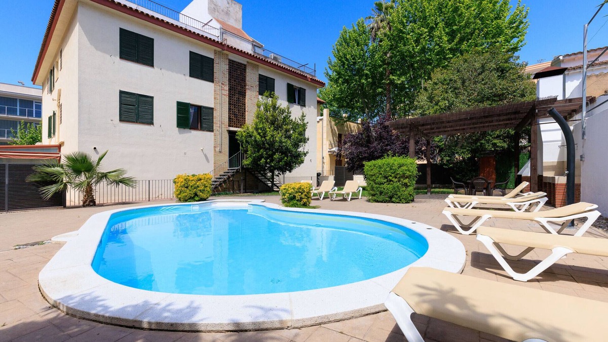 Salou City Centre Apartment | QUEENS 2B Salou center, beach at 300m
