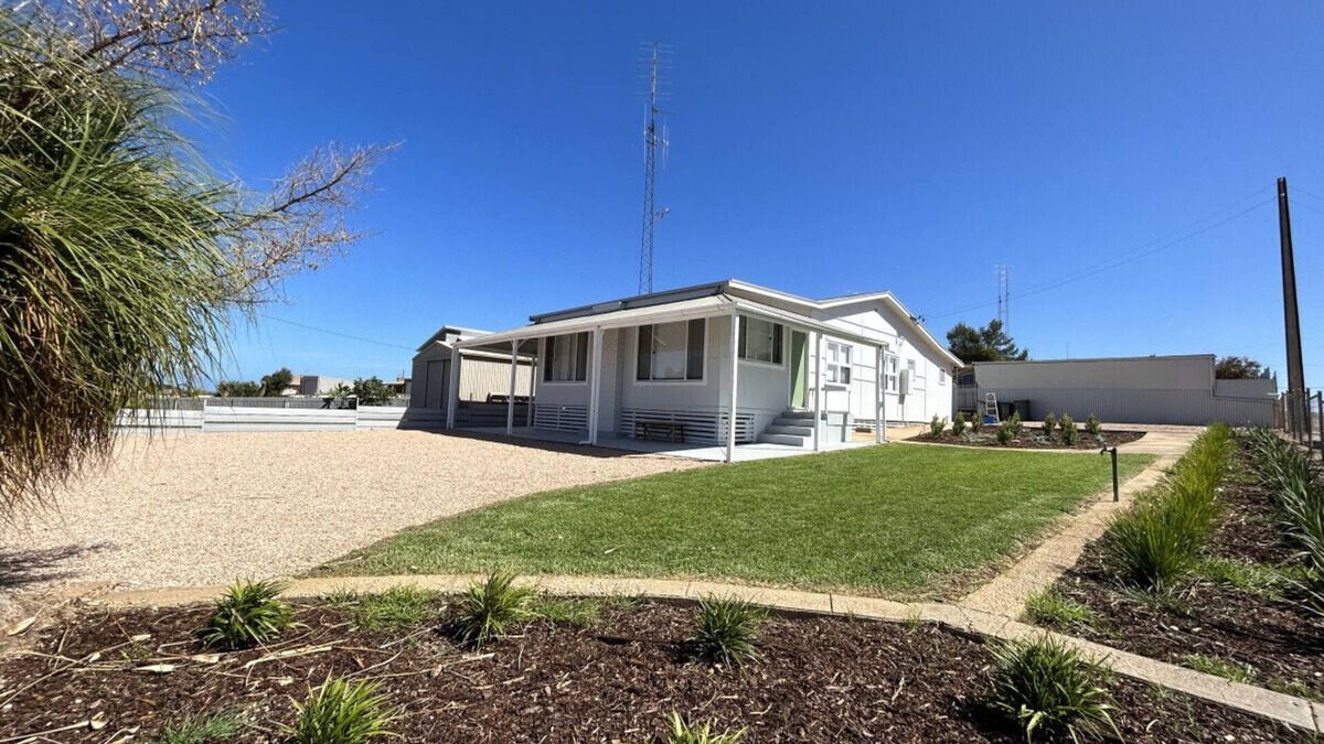 Moonta Bay Apartment | Queens Corner - Freshly Renovated Home in Moonta Bay