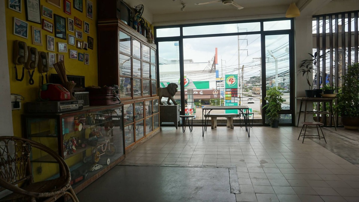 Chum Phae Hotel | Queens Hotel