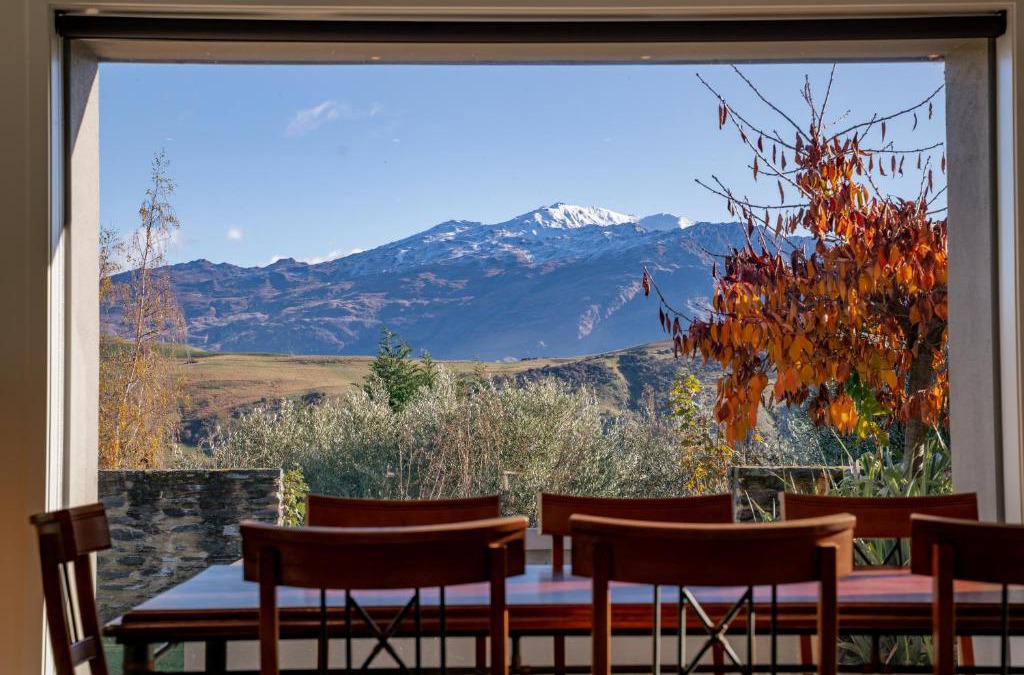 Lake Hayes House | Queenstown Lifestyle and Lakeview