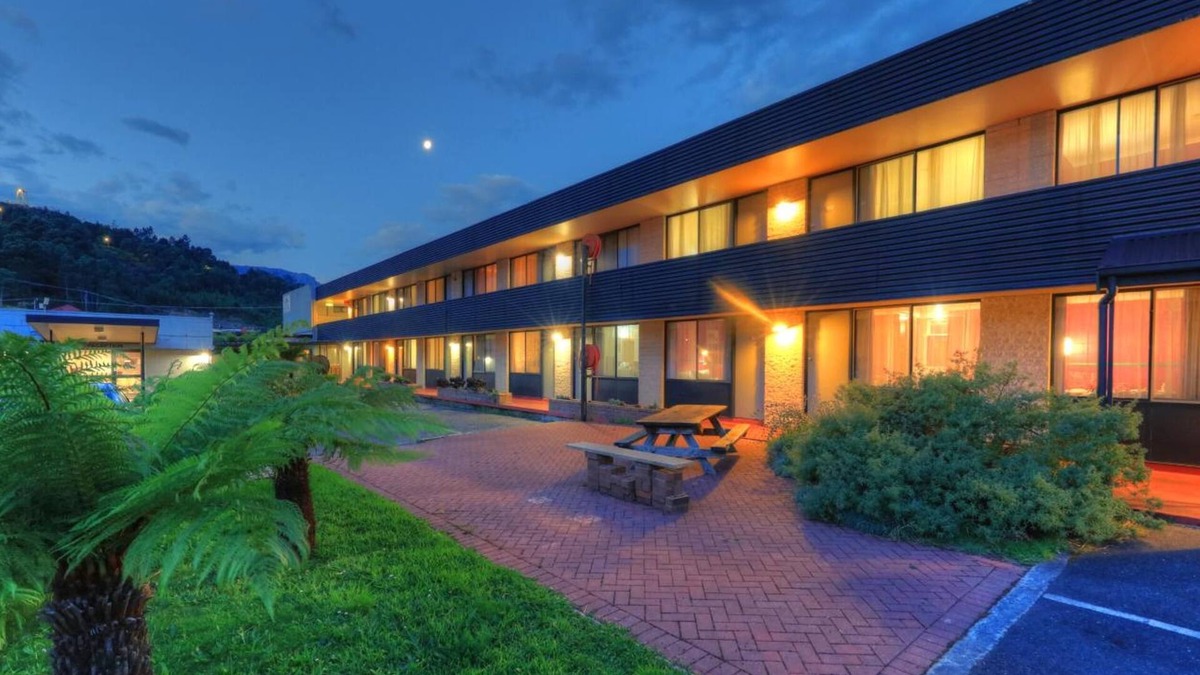 Queenstown Hotel | Queenstown Motor Lodge