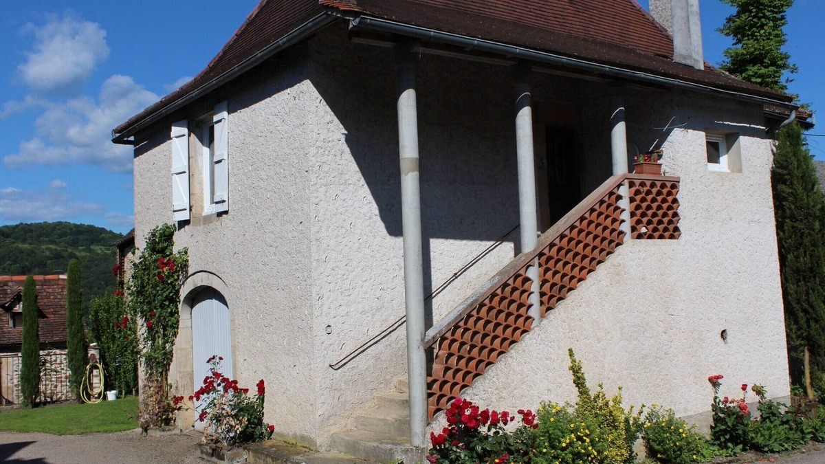 Gagnac-sur-Cere Cottage | Quercy cottage on the farm - -