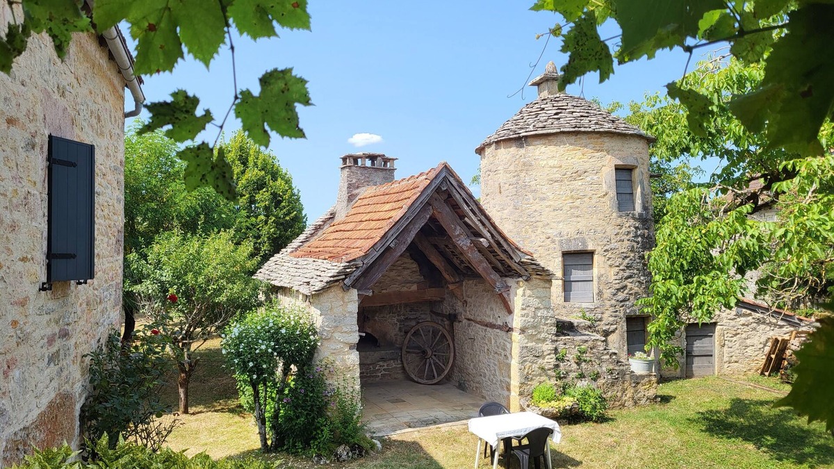 Puyjourdes House | Quercy house with private pool in the heart of the Causses National Park