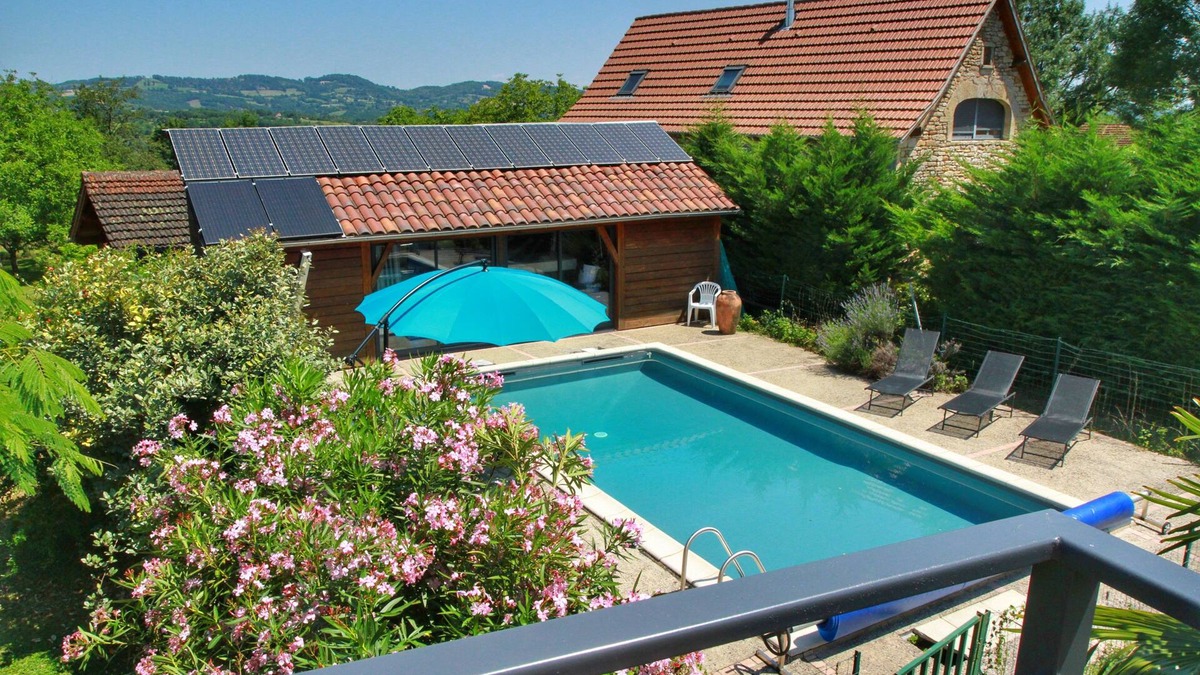 Issepts House | Quercynoise House with swimming pool : ideal for family and friends