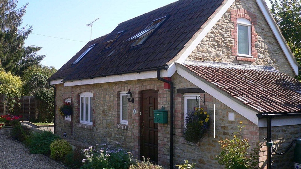 Sherborne Cottage | Quiet Village Setting close to the town of Sherborne