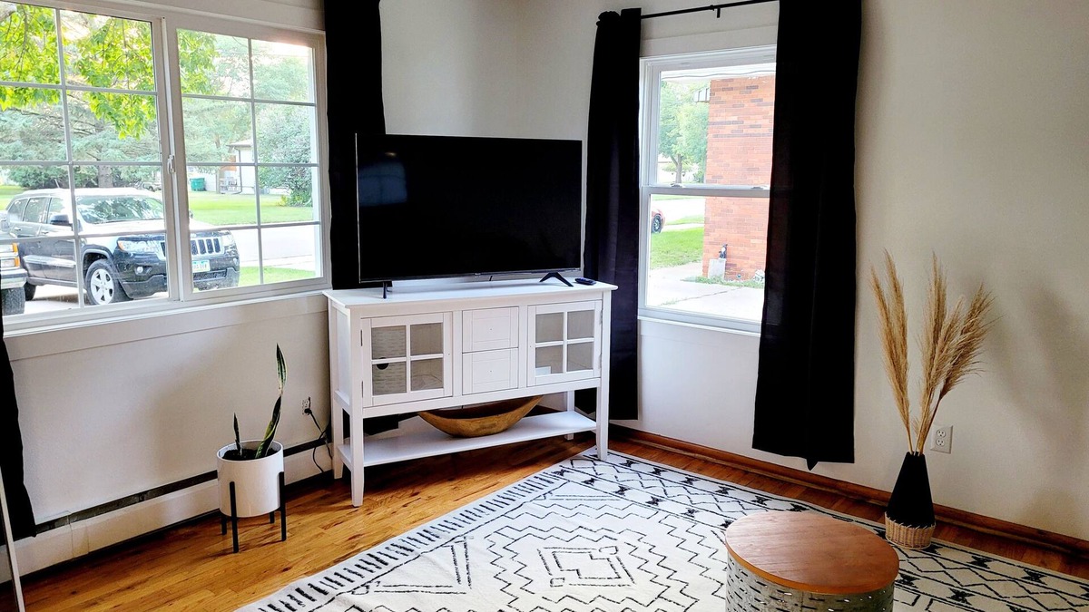 West Okoboji Apartment | Quiet 1 bedroom in Milford