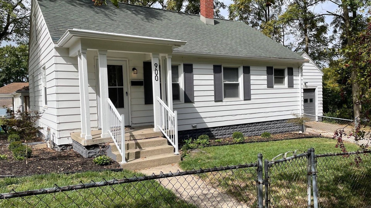 Lafayette House | Quiet 2-bedroom home near downtown Lafayette, IN