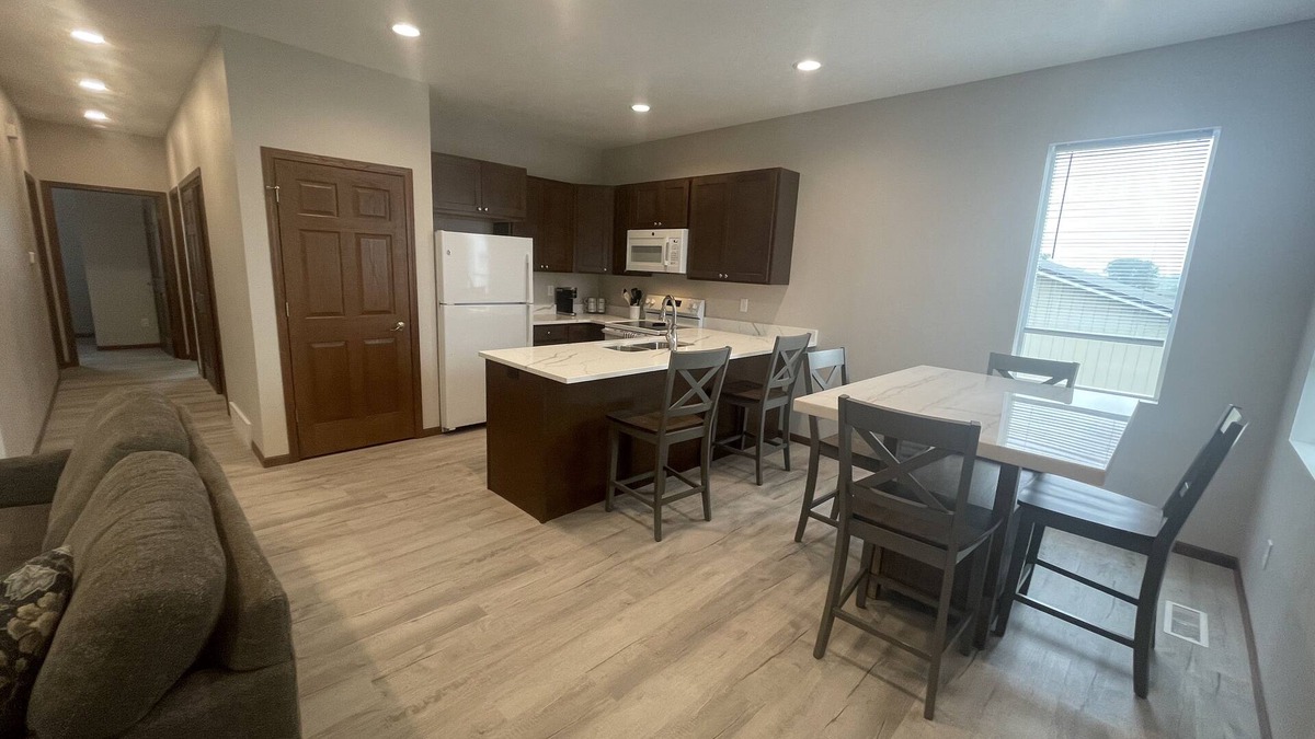 Spirit Lake Condo | Quiet 2 BR condo Spirit Lake. Minutes from Arnolds Park, Okoboji, Spirit Lake E