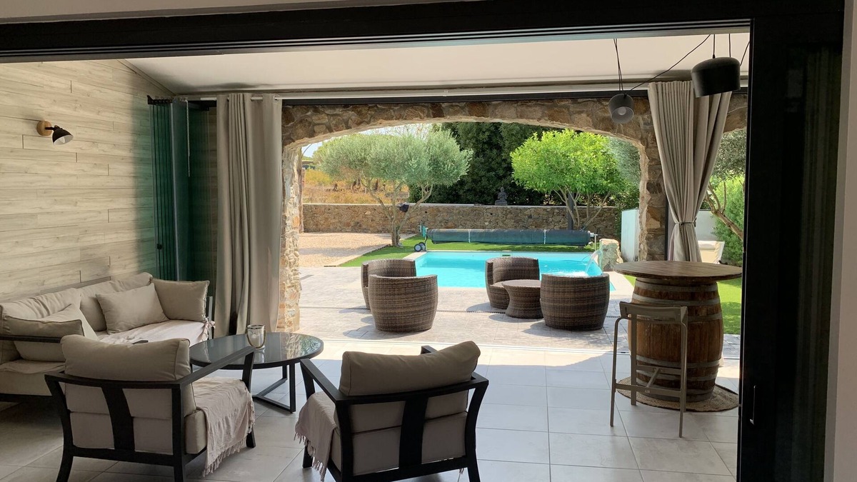 Garriguella House | QUIET 2 STEPS FROM THE SEA - PRIVATE POOL