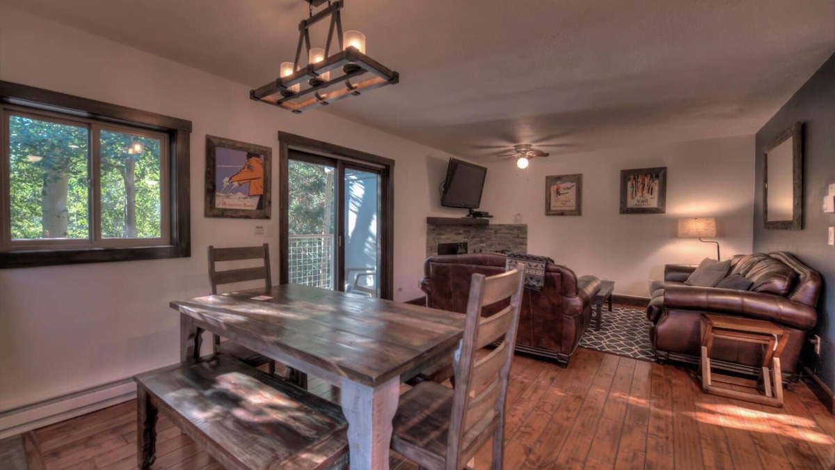 Frisco Condo | Quiet 2b/2b Condo Overlooking River - 1/2 Block off Main St