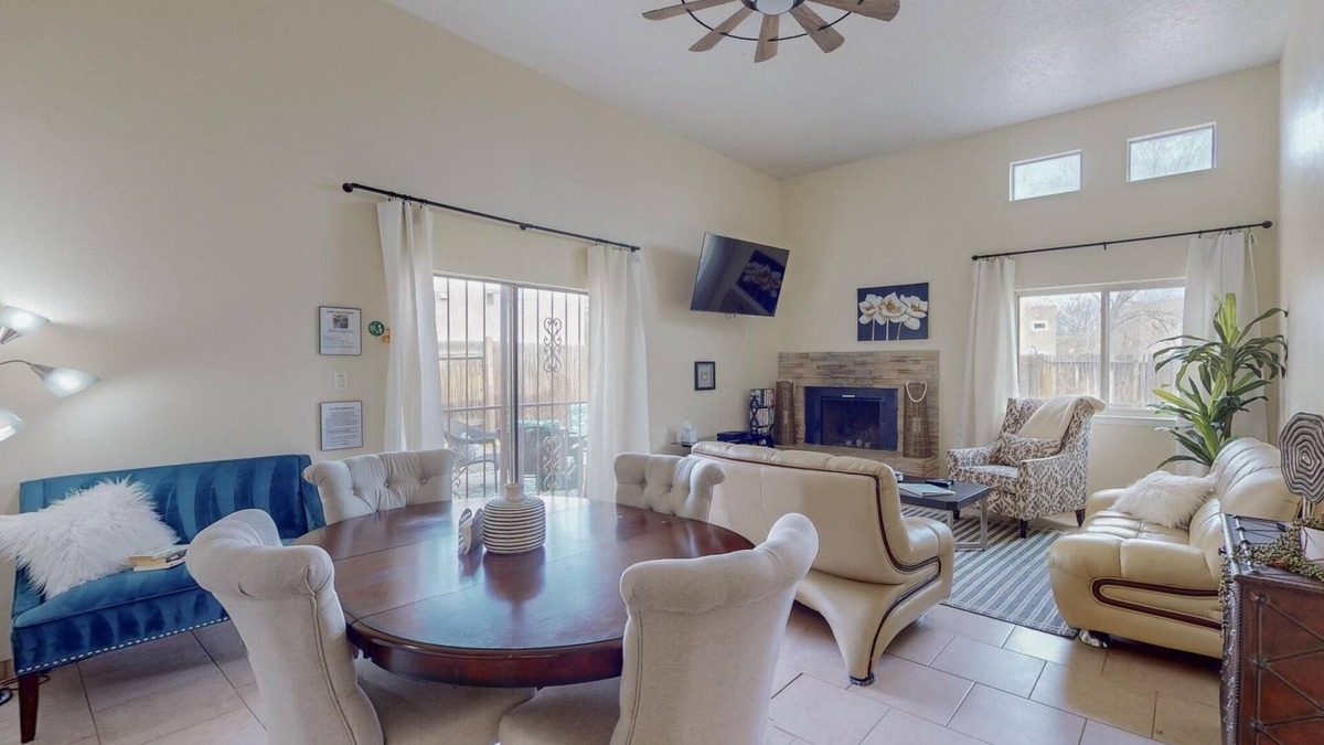 S.r. Marmon Condo | Quiet 2bd/2ba condo near parks&golf, yard for dogs