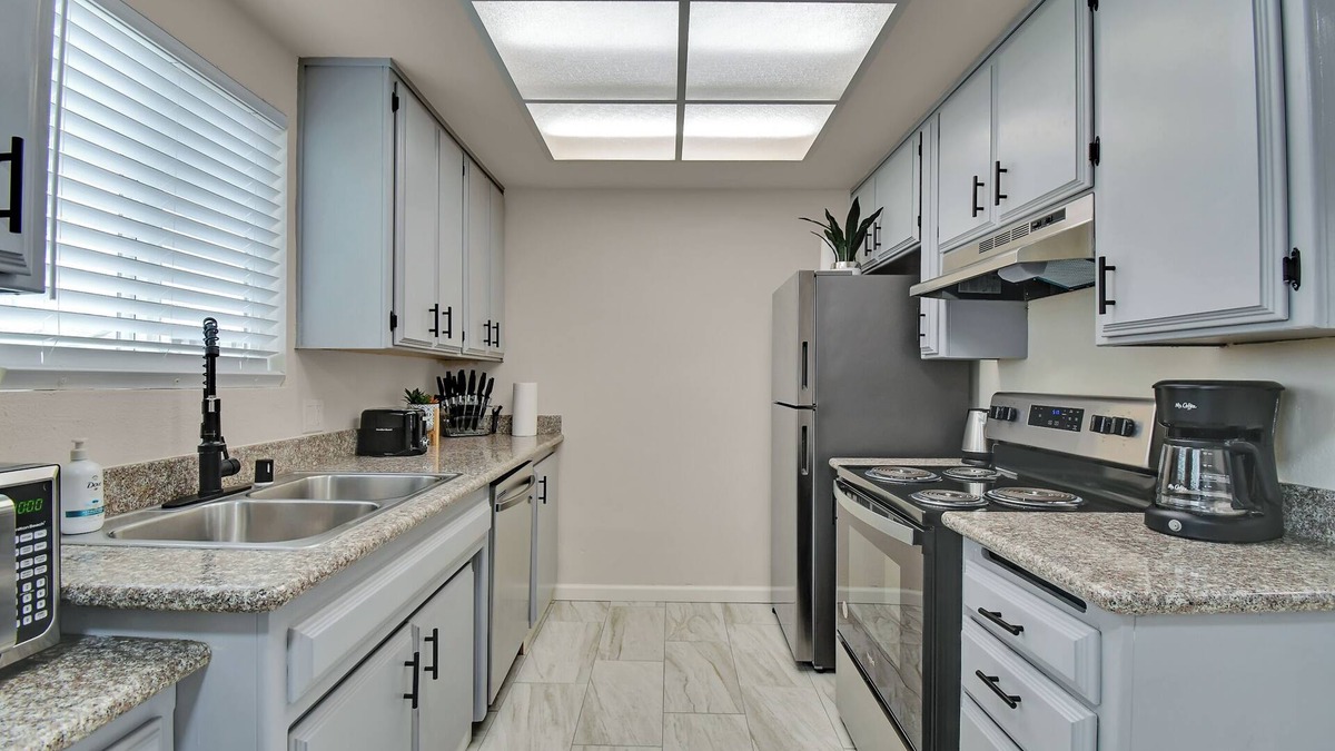 Yuba City Apartment | Quiet 2BR Apartment Near Downtown & Amphitheatre