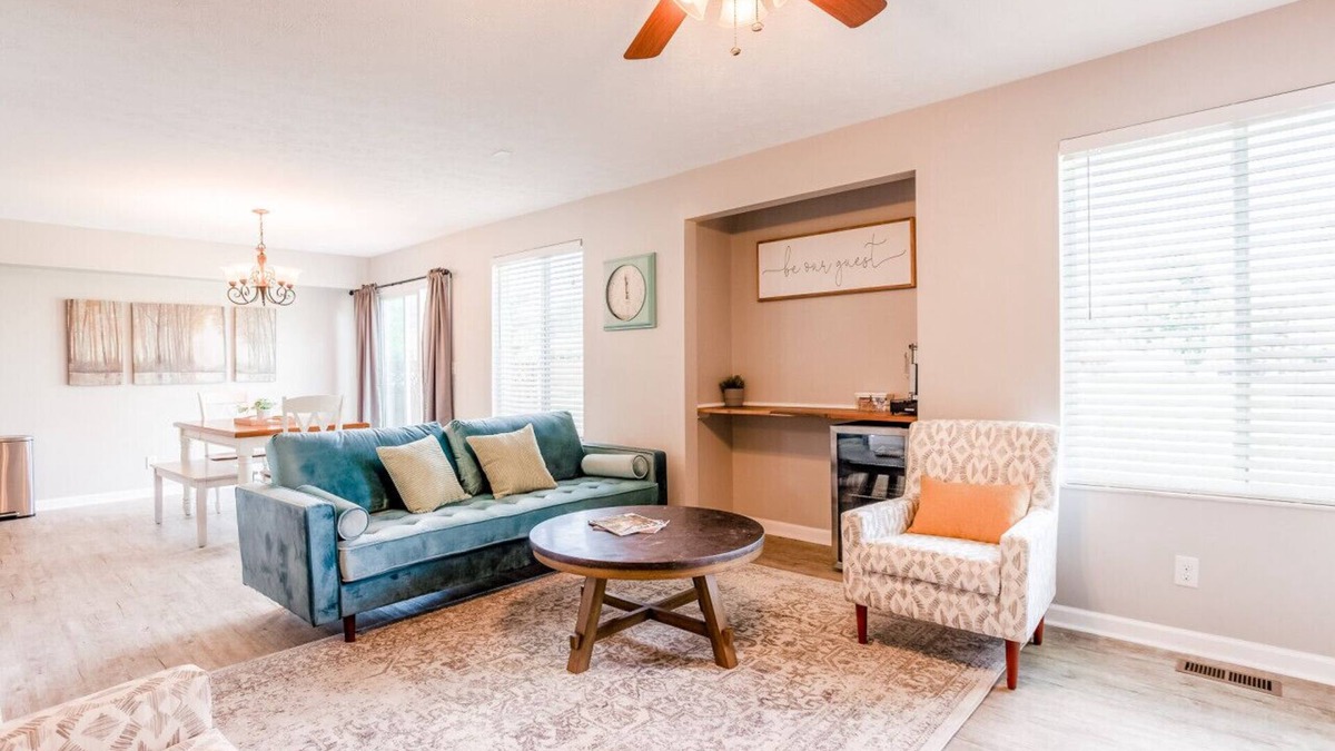 Otterbien Home House | Quiet 3B Townhouse by Liberty Hospital, West Chester