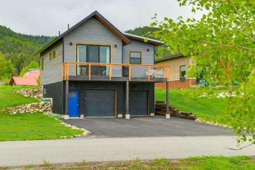 Alpine House | Quiet Alpine Hideaway with Panoramic Mountain Views!