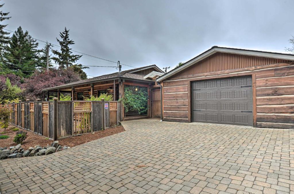 Eureka House | Quiet and Cozy Eureka Home Near Sequoia Park and Zoo!