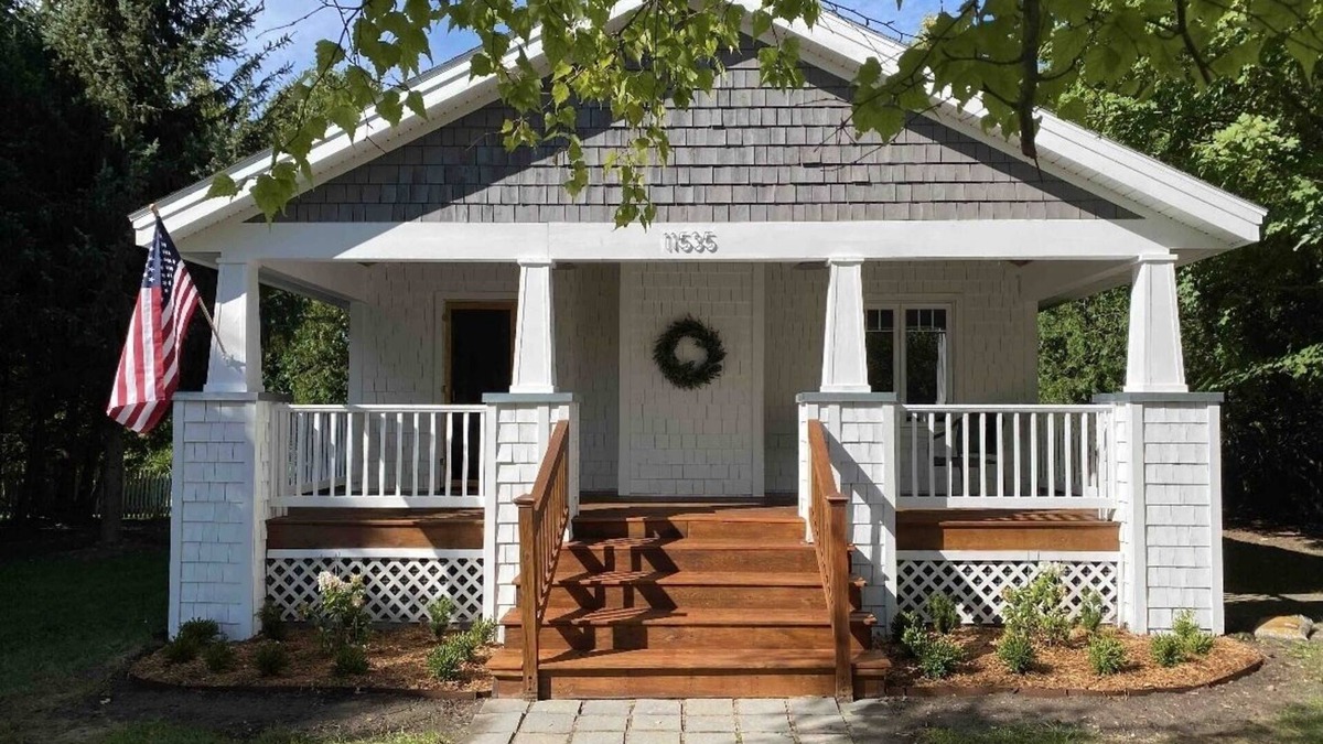 Charlevoix House | Quiet and Peaceful Bungalow close to all area amenities!