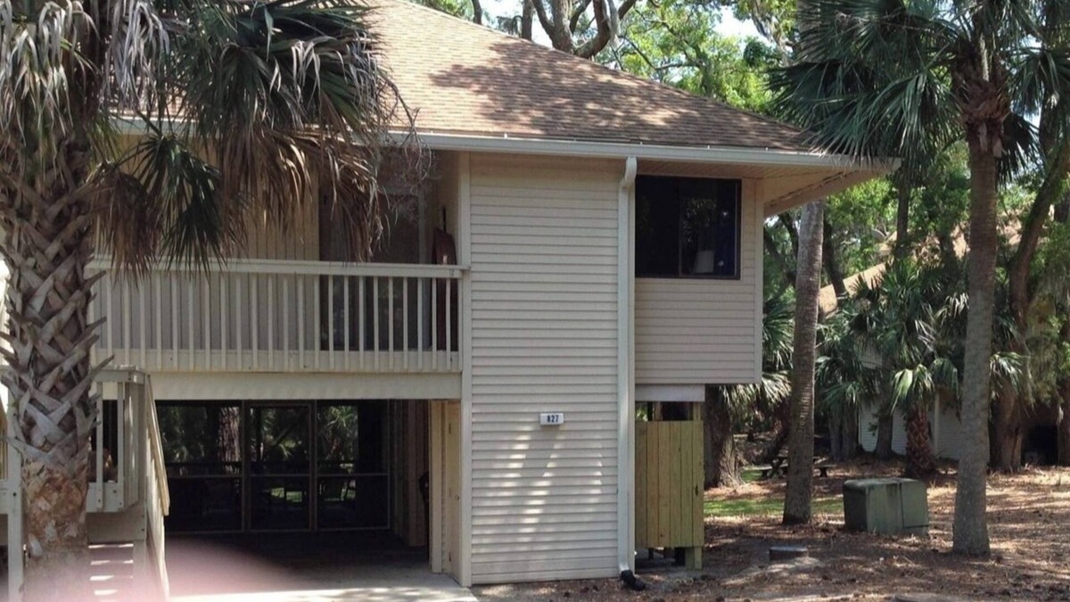 Ocean Ridge Condo | Quiet and relaxing 3-bedroom getaway with AC in Edisto Island