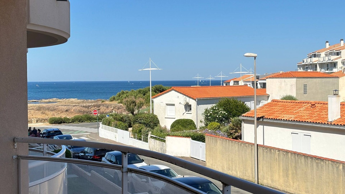 Les Sables d'Olonne Apartment | Quiet apartment with pool in Chaume